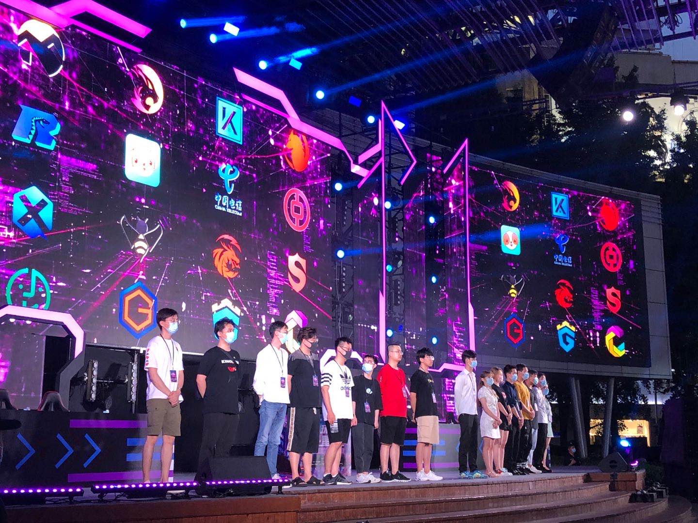 巴萨在场上 巴萨在场上