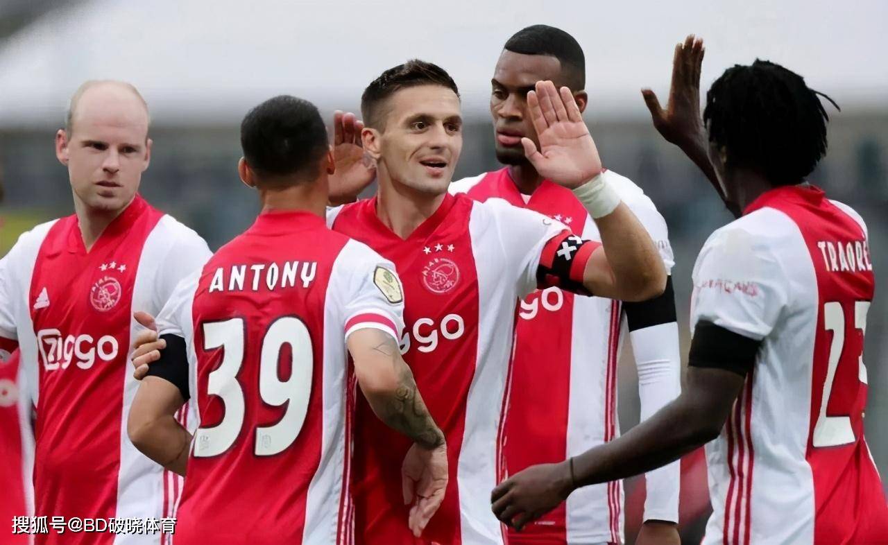 共进晚餐 共进晚餐